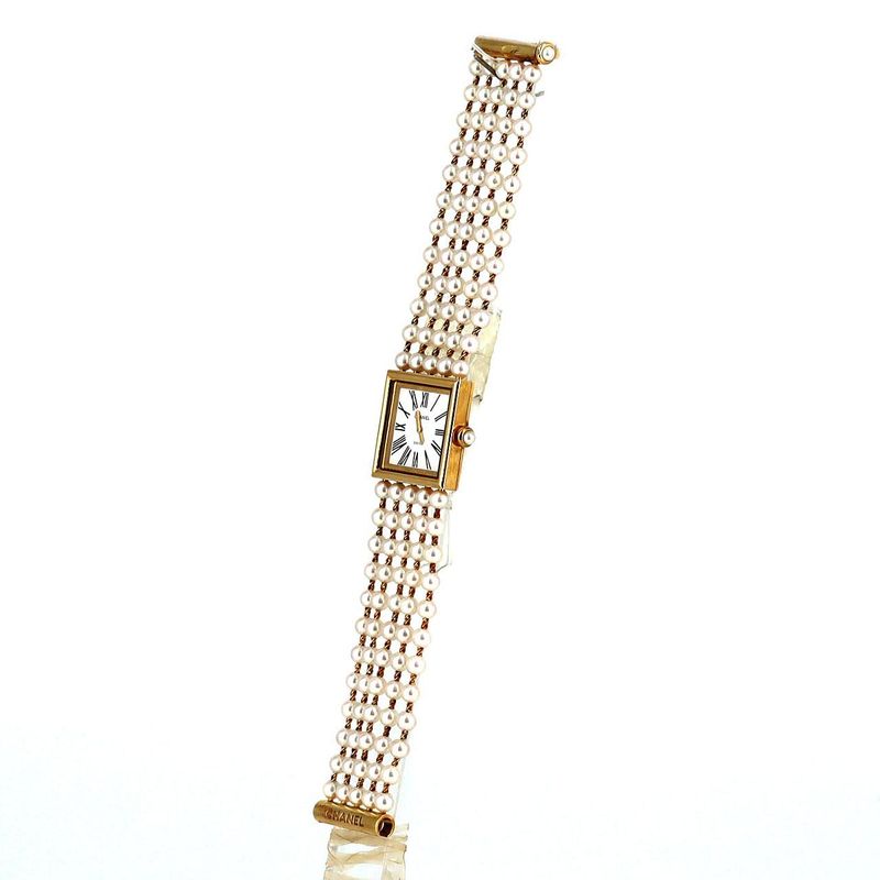 Chanel Mademoiselle YG Pearl Bracelet Size M H0007 YG Quartz