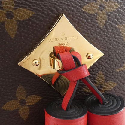 Louis Vuitton Monogram Saintonge M43556 Shoulder Bag