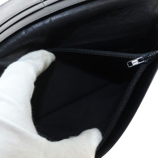 Yves Saint Laurent YVES Saint Laurent Long Wallet Leather Shape Pressed Logo