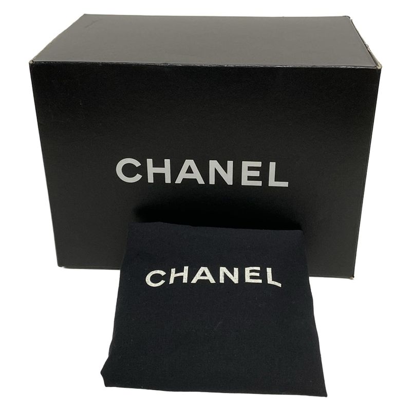 Chanel Vanity Bag - A01998 X01503 94305 Black Gold Hardware