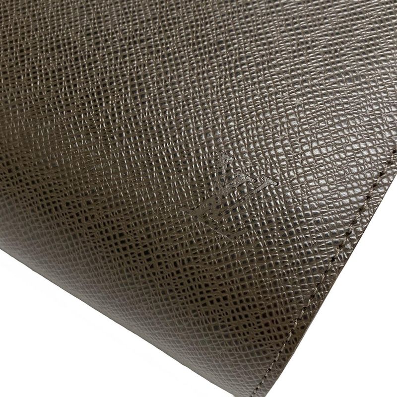 Louis Vuitton Taiga Baikal Second Bag M30188 Grizzly Leather