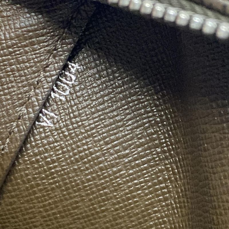 Louis Vuitton Taiga Baikal Second Bag M30188 Grizzly Leather