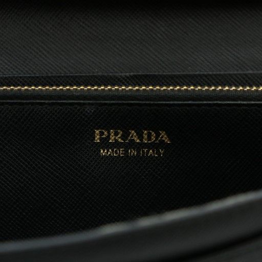 Prada Long Wallet Fold Saffiano Leather Logo Gold Hardware Black Xz-oh-gy18