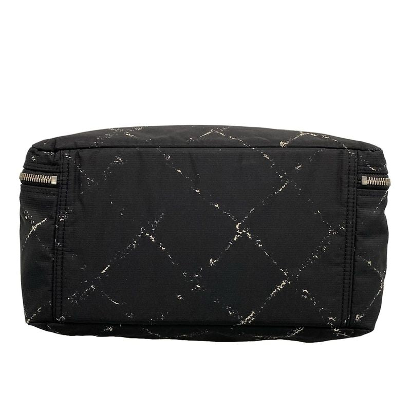 Chanel Handbag Old Travel Line Black And White Silver Hardware