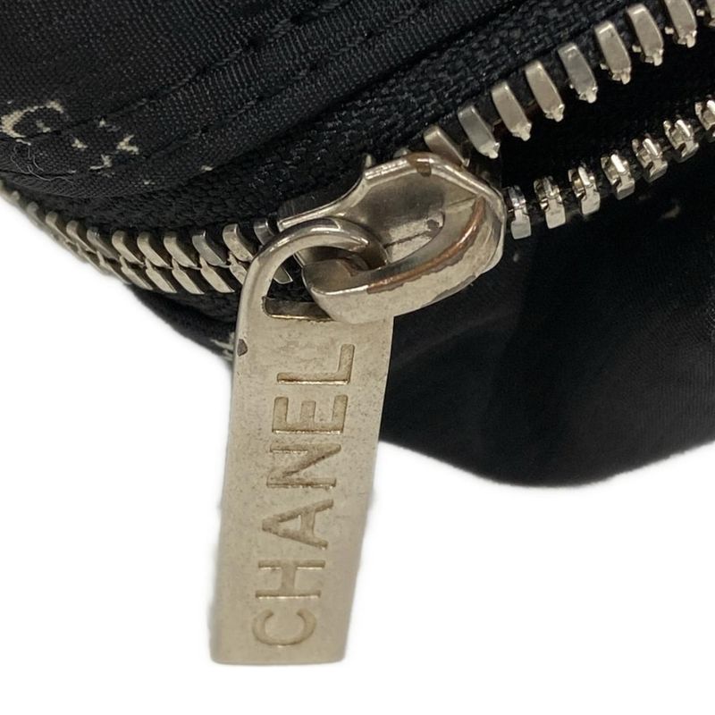 Chanel Handbag Old Travel Line Black And White Silver Hardware