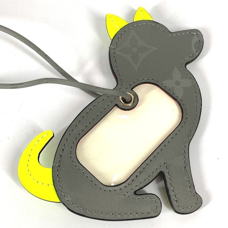 Louis Vuitton Charm Porte-addresse Dog M63280 Gray