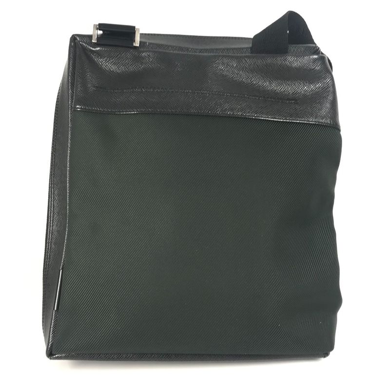 Louis Vuitton Shoulder Bag Beluga M30912 Taiga Leather Khaki