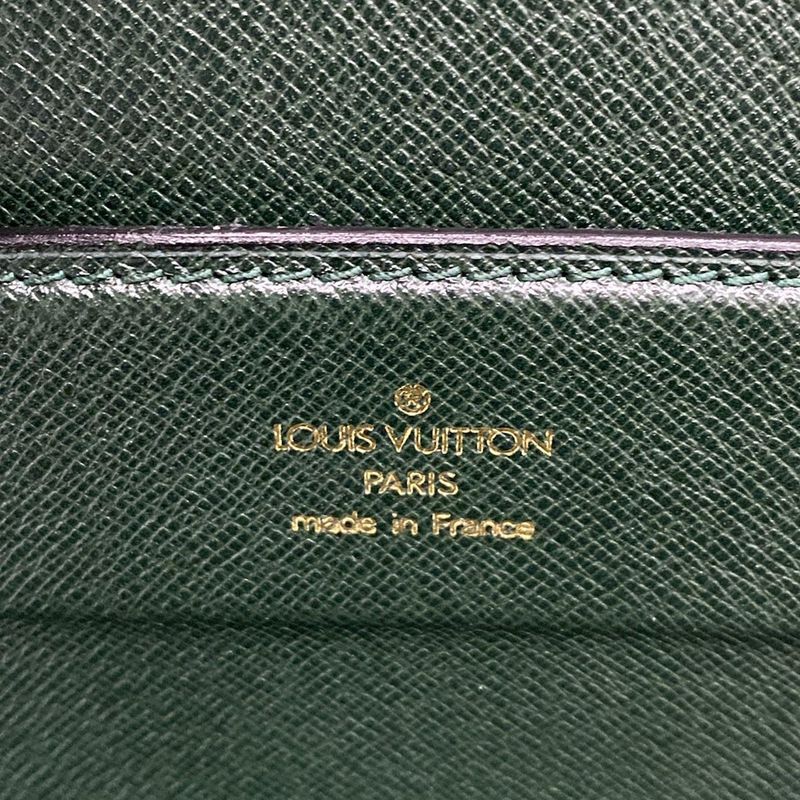 Louis Vuitton Taiga Diplomat M30014 Epi Cair