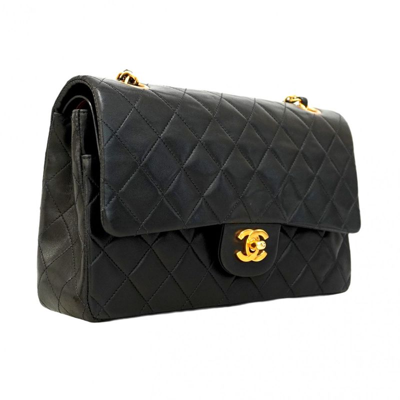 Chanel Shoulder Bag Matelasse Lambskin Black Cles Deuce