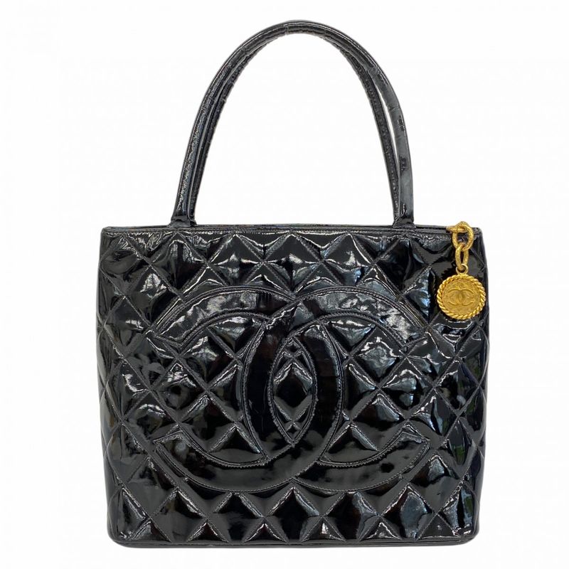 Chanel Tote Bag Reprint Tote Patent Leather Black Gold Hardware Women's