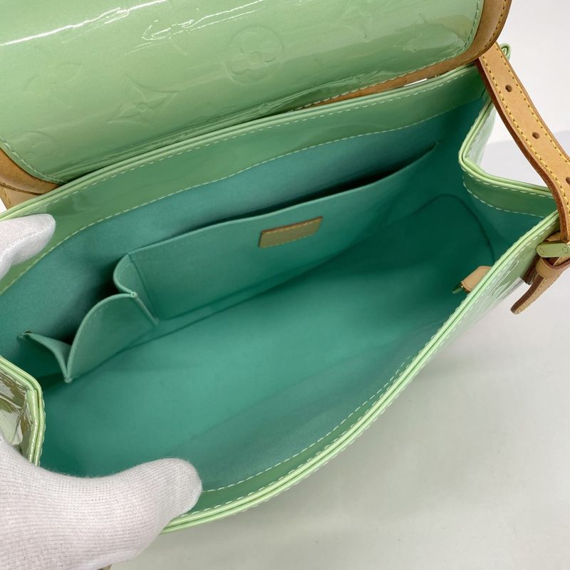 Louis Vuitton Shoulder Bag Vernis Biscayne Bay GM M91285 Peppermint Women's