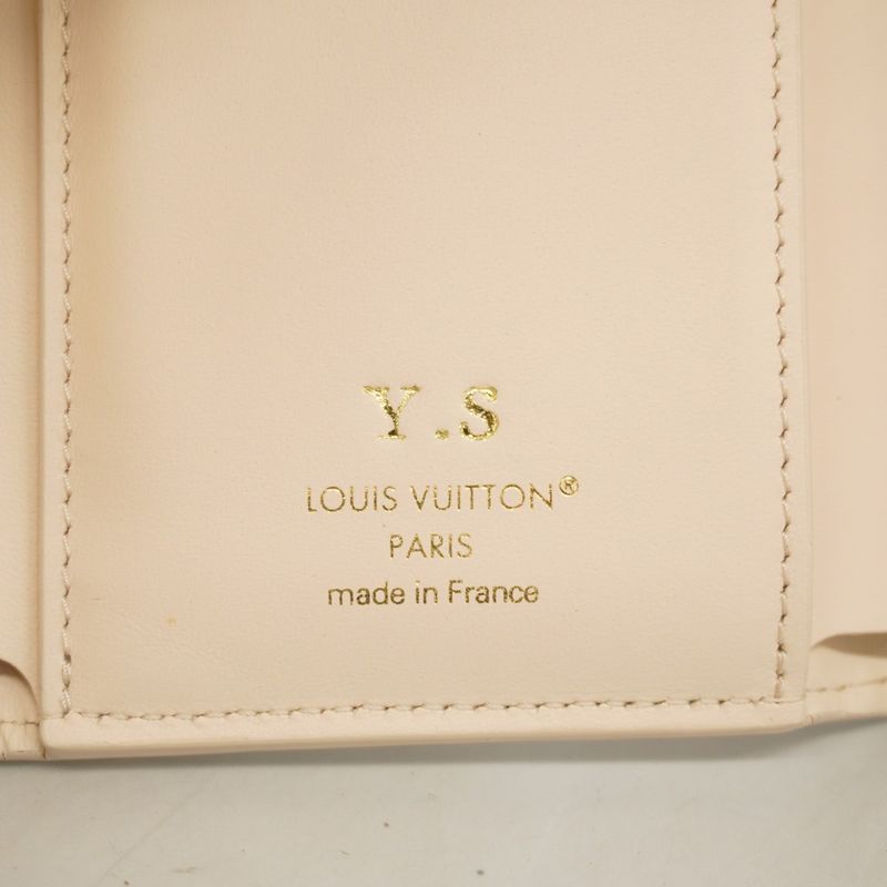 Louis Vuitton Trifold Wallet Portefeuille Capucines Compact M11363 Quartz Ladies