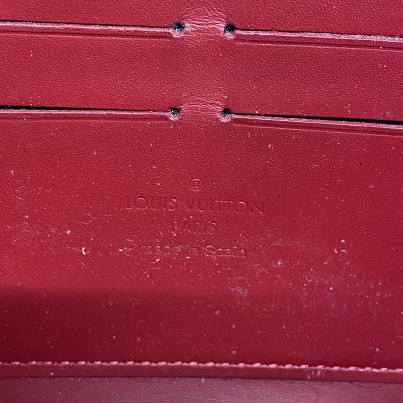 Louis Vuitton Vernis Zippy Wallet M91732 Rouge Grenadine Ladies
