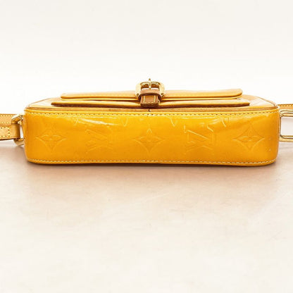 Louis Vuitton Shoulder Bag Vernis Christie MM M91108 Jeanne Women's