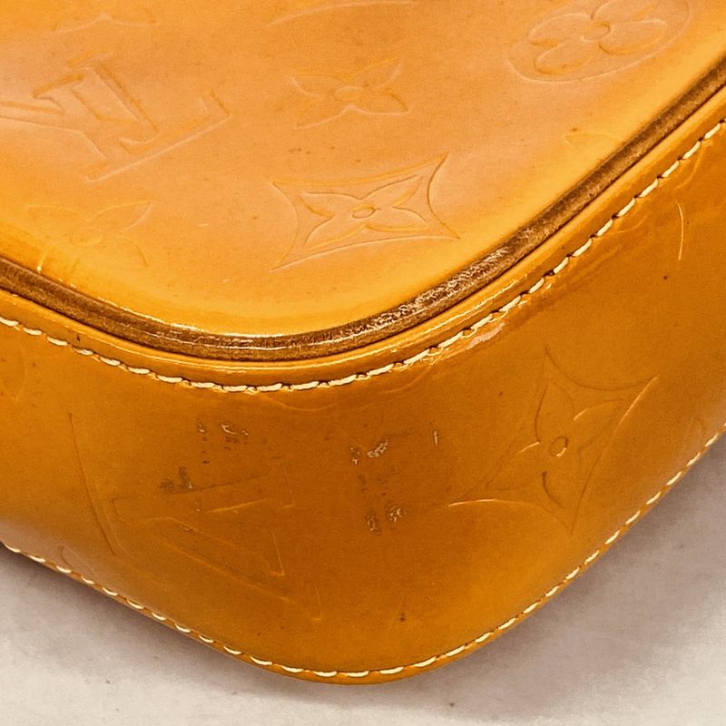 Louis Vuitton Shoulder Bag Vernis Christie MM M91108 Jeanne Women's