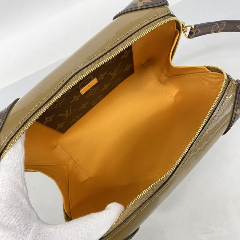 Louis Vuitton Shoulder Bag Vernis M54390 Vert Bronze Women's