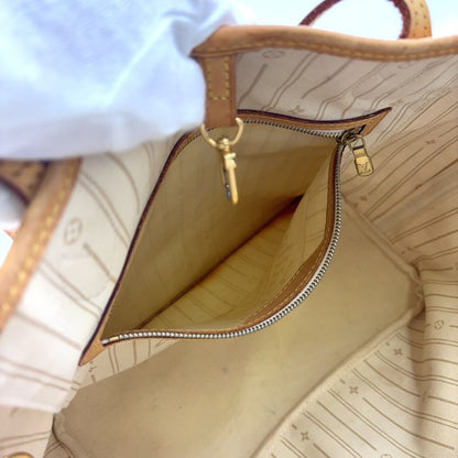 Louis Vuitton Neverfull MM Damier Azure Damier Azure Leather × PVC White Tote