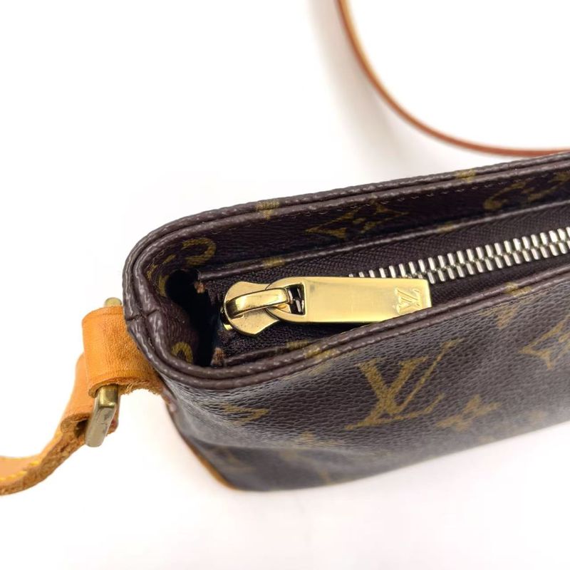 Louis Vuitton Trotter Monogram Leather × PVC Brown Shoulder Bag Gold M51240