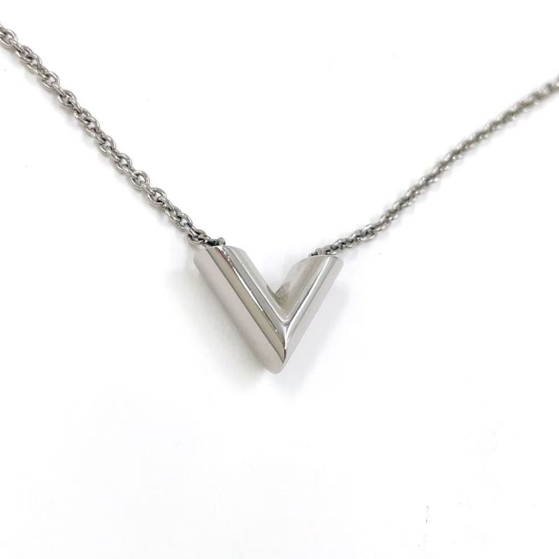 Louis Vuitton Escential V Metal Silver Necklace M63197