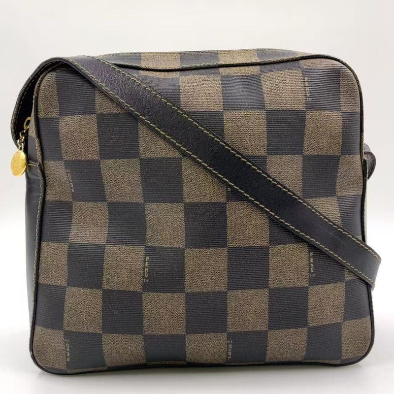 Fendi Pecan Pattern Leather × PVC Black × Beige Shoulder Bag Gold