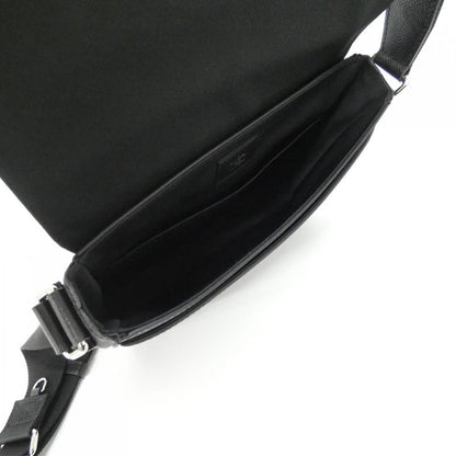 Louis Vuitton Taiga District PM M30850 Shoulder Bag