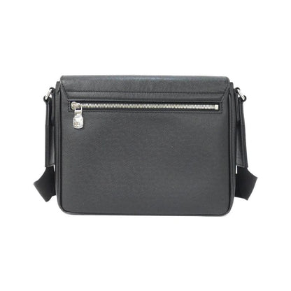 Louis Vuitton Taiga District PM M30850 Shoulder Bag