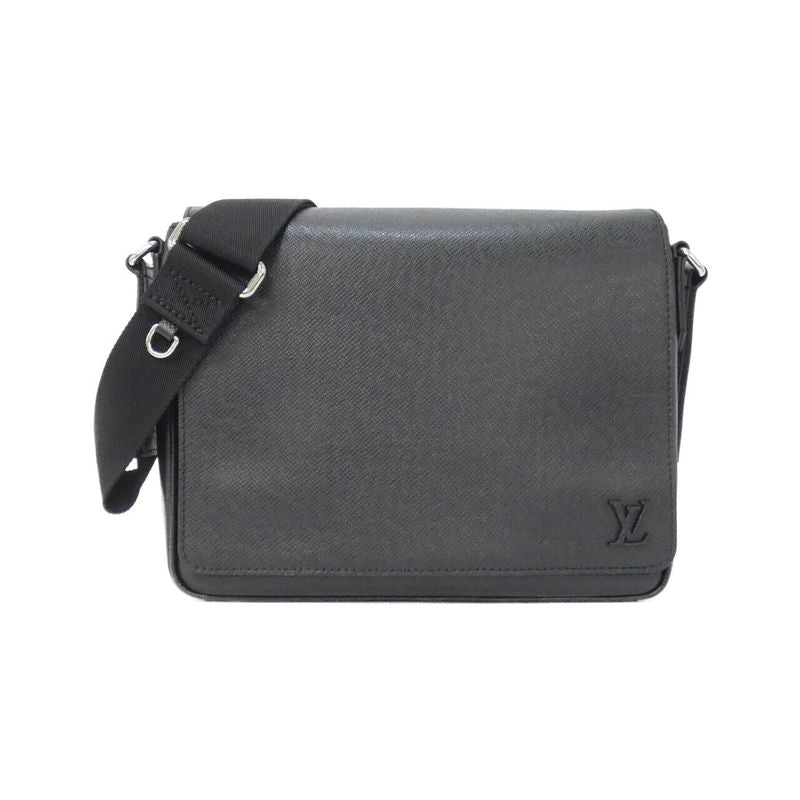 Louis Vuitton Taiga District PM M30850 Shoulder Bag