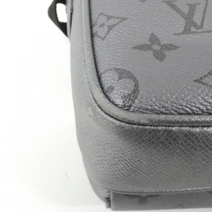 Louis Vuitton Taiga Llama Outdoor Messenger M30830 Shoulder Bag