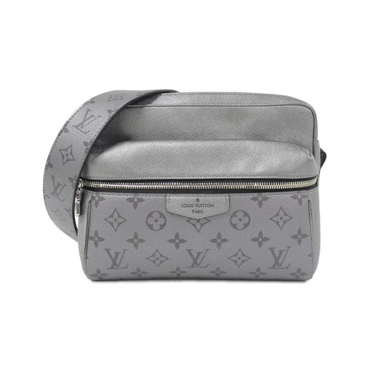 Louis Vuitton Taiga Llama Outdoor Messenger M30830 Shoulder Bag