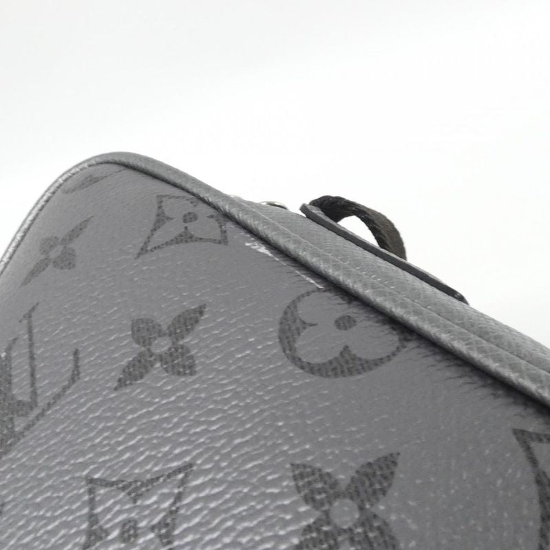 Louis Vuitton Taiga Llama Outdoor Messenger M30830 Shoulder Bag