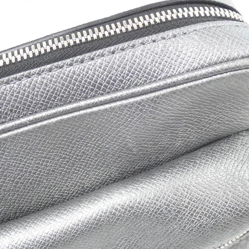 Louis Vuitton Taiga Llama Outdoor Messenger M30830 Shoulder Bag