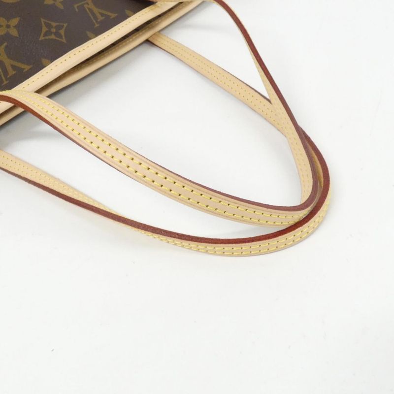 Louis Vuitton Monogram Neverfull MM M46975 Bag