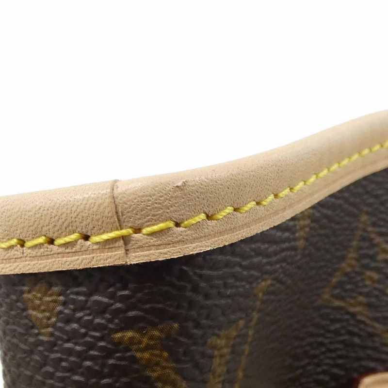 Louis Vuitton Monogram Neverfull MM M46975 Bag