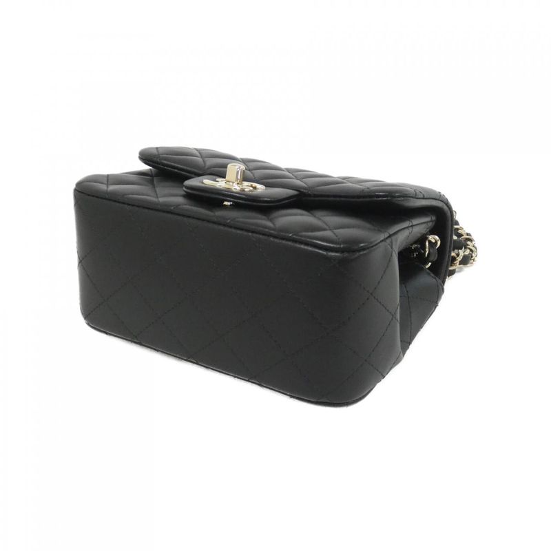 Chanel 35200 Shoulder Bag