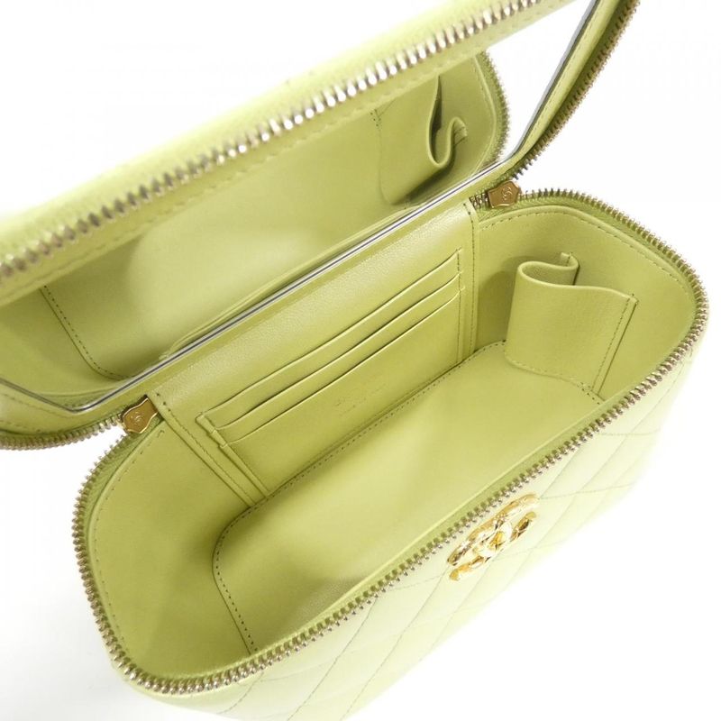 Chanel Ap3104 Shoulder Bag