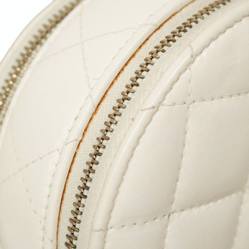 Chanel Shoulder Bag Matelasse Lambskin White Chien Pan Gold Hardware Women