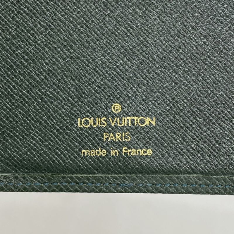 Louis Vuitton Billfold Taiga Portobier Carte Cles Di M30464 Epi Cair Mens
