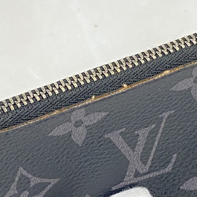 Louis Vuitton Coin Case Monogram Eclipse Reverse Pochette Cles M80905 Gray