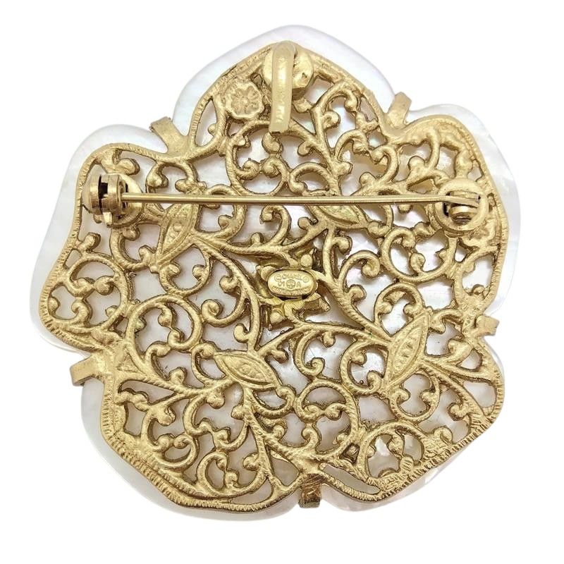 Chanel Camellia Coco Mark 01a Brooch Shell G
