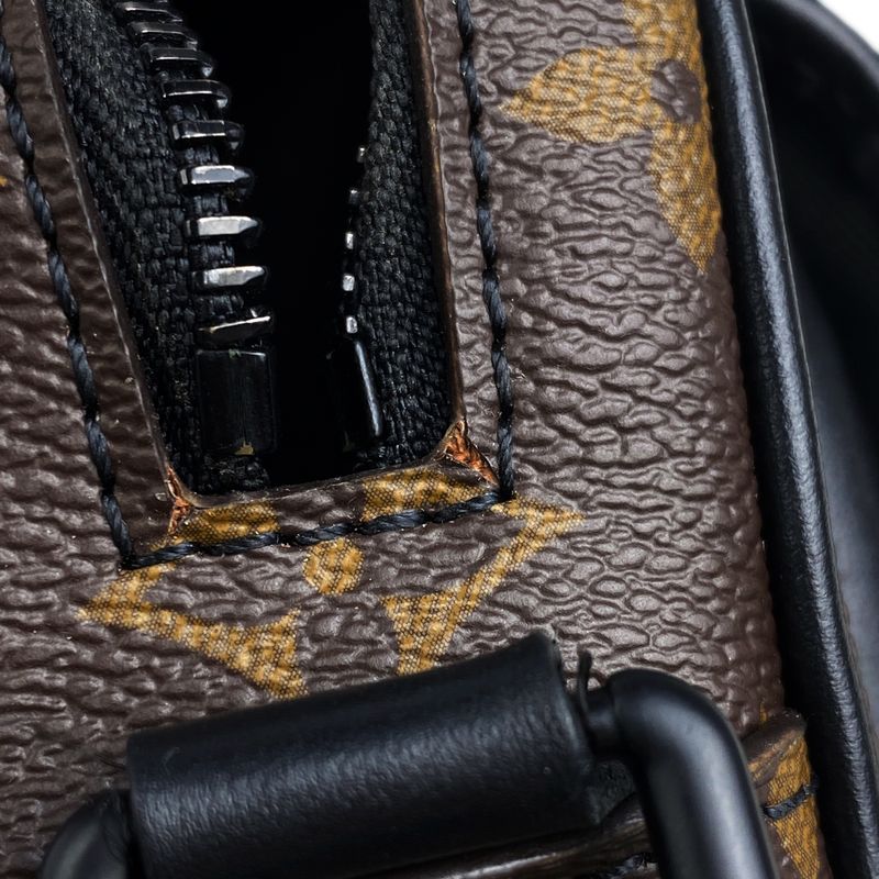 Louis Vuitton Christopher Wearable Wallet Crossbody Shoulder Bag Monogram