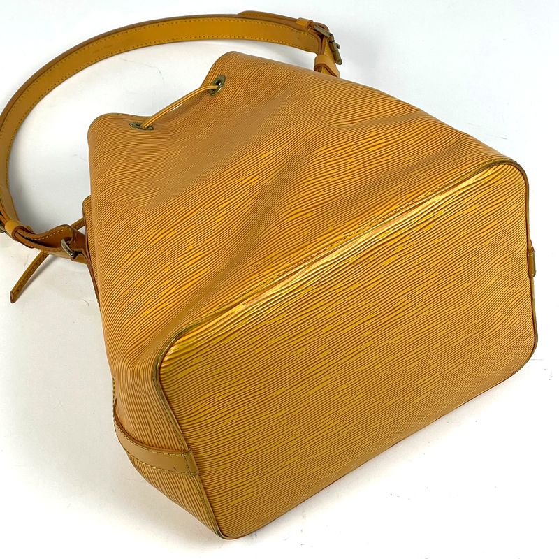 Louis Vuitton Petite Noe Drawstring Shape Shoulder Bag Epi Tassili Yellow