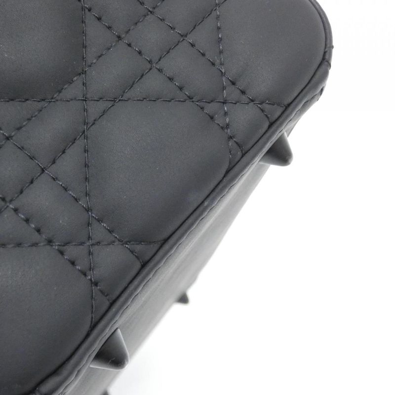 Christian Dior Lady Dior Medium M0565sloi Bag