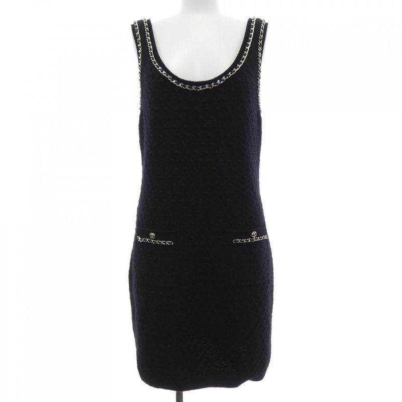 Chanel P75782k10893 Dress