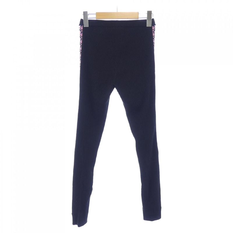 Chanel P65170v61046 Pants