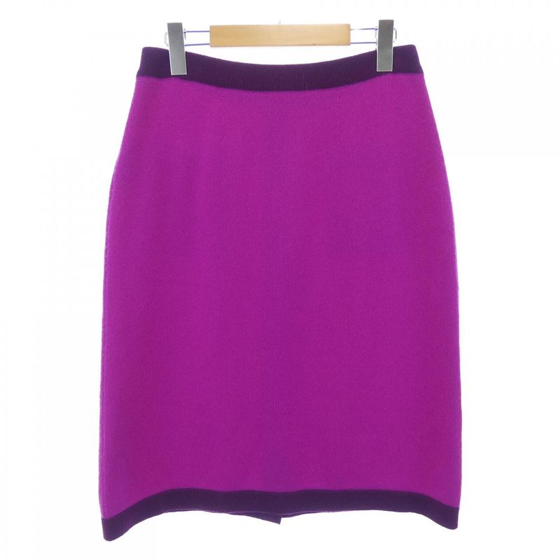 Chanel P64644k60663 Skirt