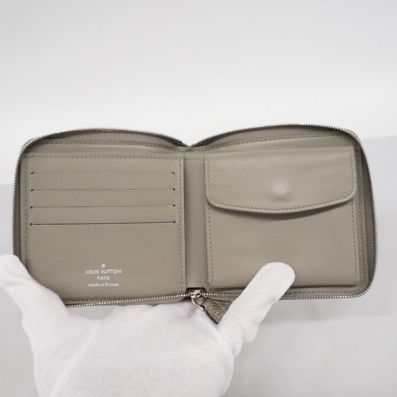 Louis Vuitton Wallet Mahina Zippy Compact Wallet M81653 Grey Ladies