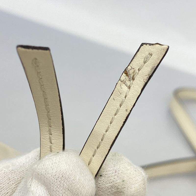 Gucci Shoulder Bag GG Marmont 447632 Leather Ivory Gold Hardware Women