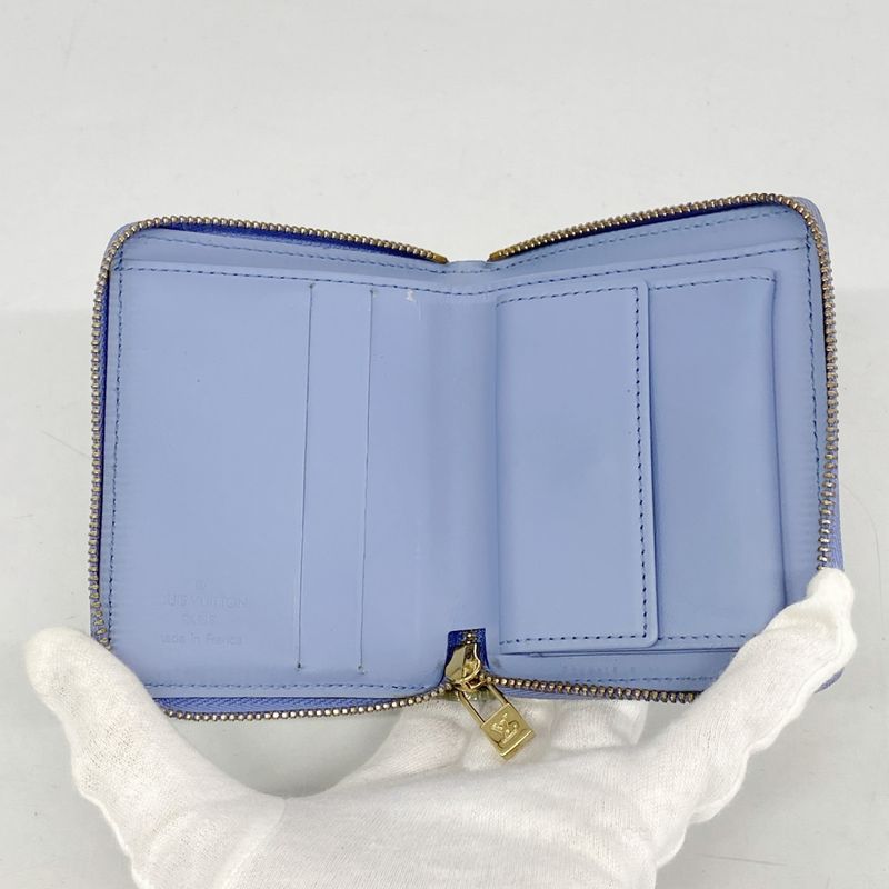 Louis Vuitton Wallet Vernis Blume M91016 Baby Blue Ladies