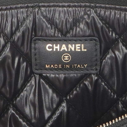 Chanel 17B Boy Chanel Quilted Leather Clutch Bag Women