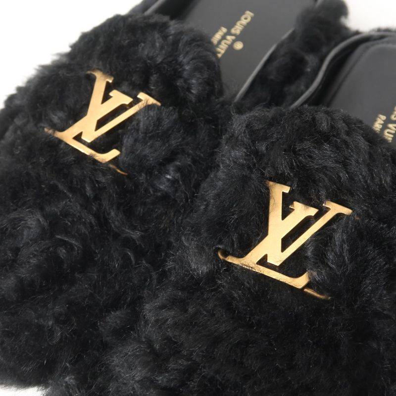 Louis Vuitton Sandals Size 9 LV Logo Fur Sandals Shoes Made in Italy 20251124